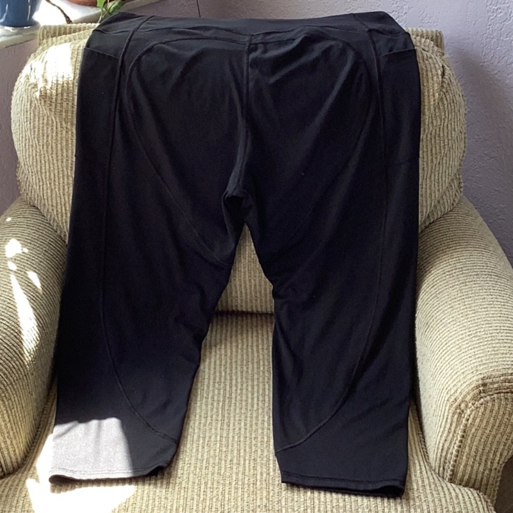 NWOT Victoria Secret On Point Flow Heart Stitch Yoga Pant XXL 7/4 Length Pockets - Picture 5 of 6